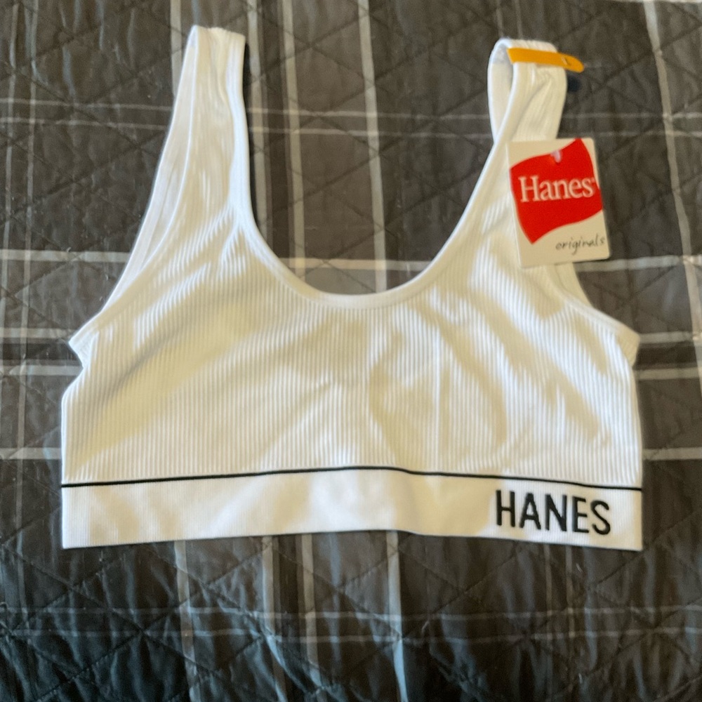 Hanes bra NEW